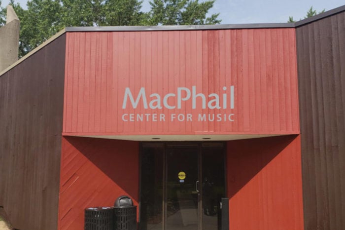 Apple-Valley-Entrance-No-Tape-768x1024-1-700x466 (1)